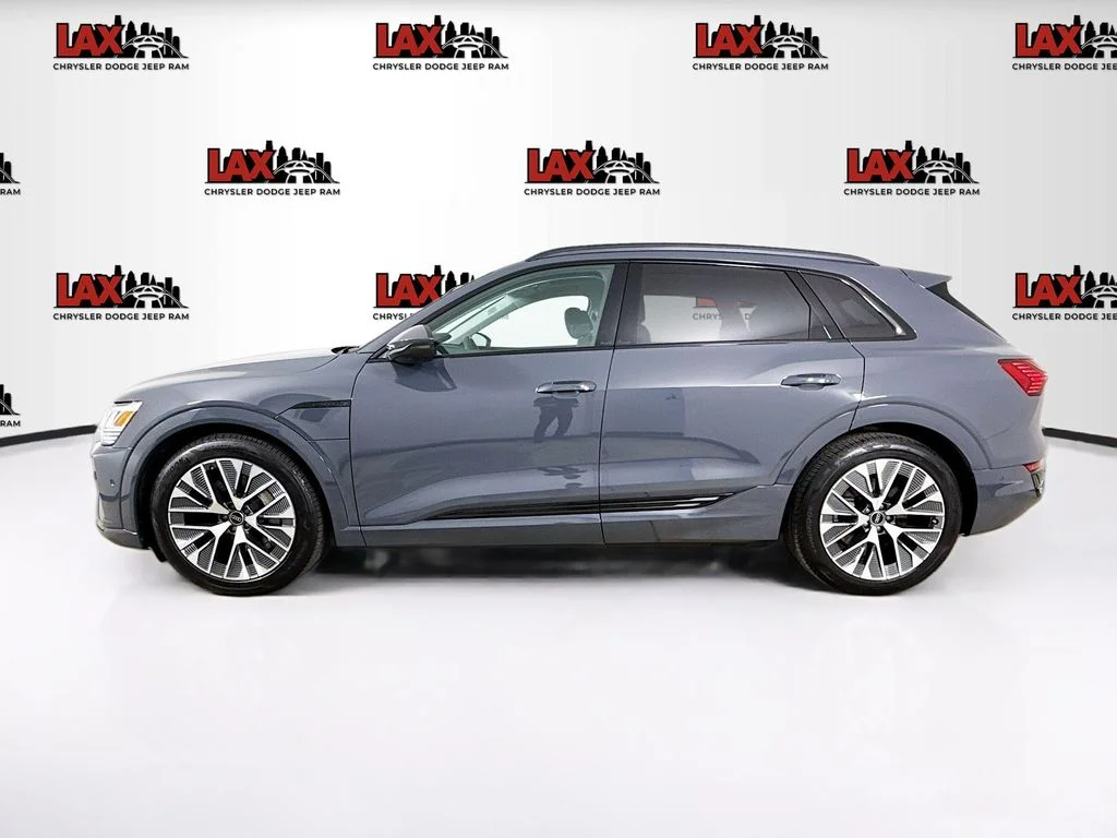 Used 2024 Gray Audi Premium Plus image 4