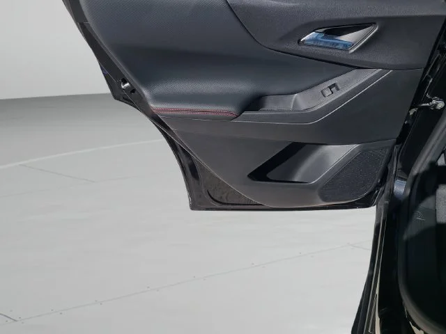 2027 Chevrolet Equinox RS - Photo 18
