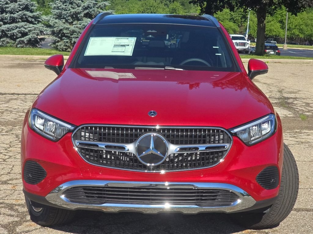 New 2026 MANUFAKTUR Patagonia Red Metallic Mercedes-Benz GLC 300 image 12