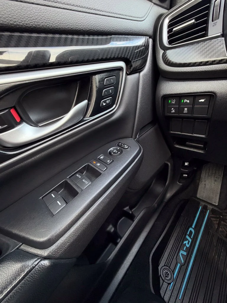 Used 2022 Sonic Gray Pearl Honda Touring image 16