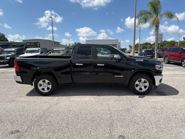 New 2026 Diamond Black Crystal Pearl-Coat Exterior Paint RAM Big Horn/Lone Star image 3