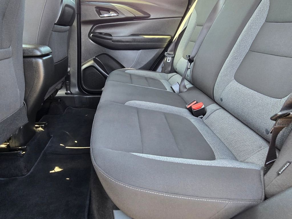 2021 Chevrolet Trailblazer LS - Photo 11