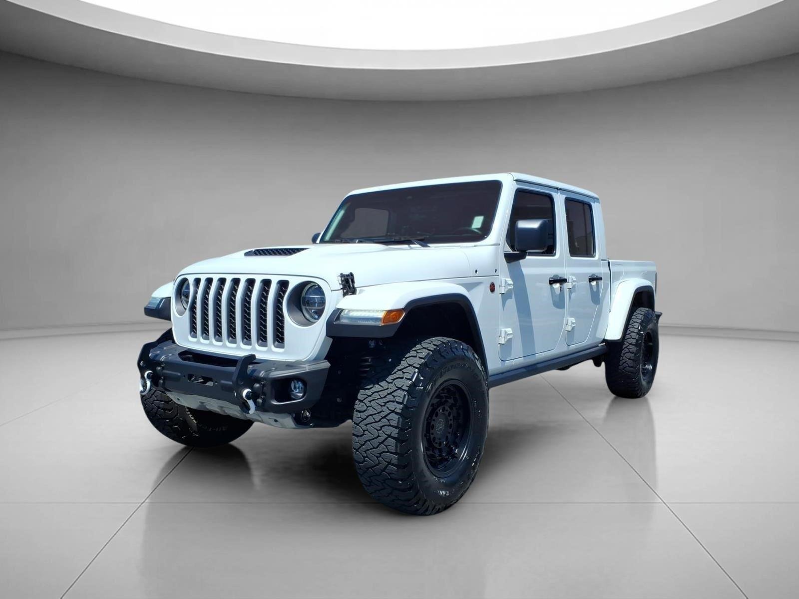Used 2021 Bright White Clearcoat Jeep Mojave image 1
