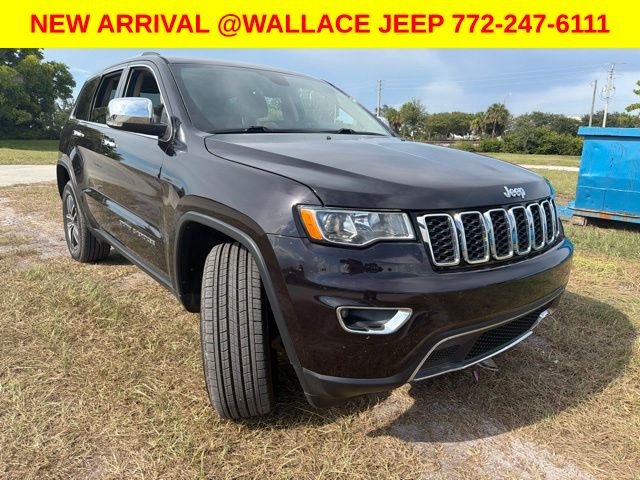 Used 2020  Jeep Limited image 1