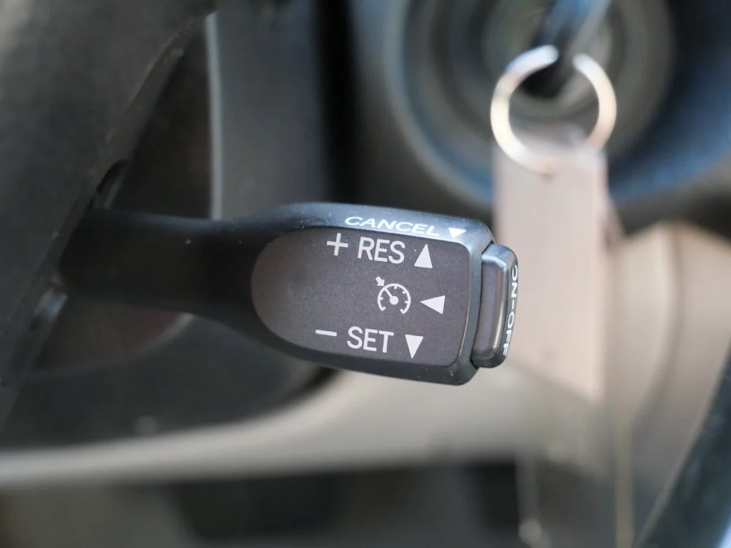 Used 2008 Blue Lexus 350 image 26