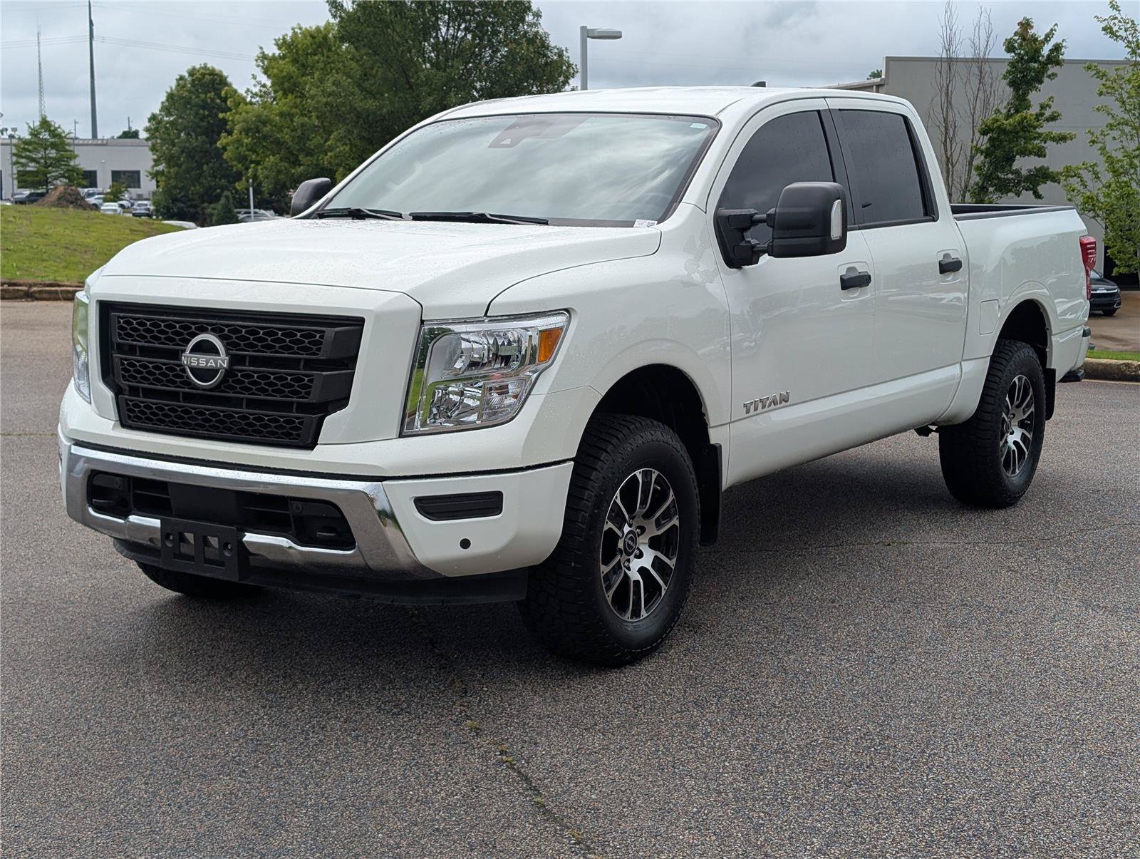 2024 Nissan Titan