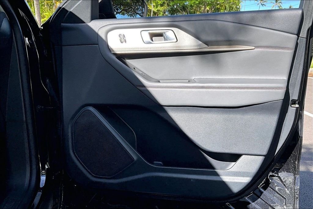 Used 2025 Black Ford Active image 19