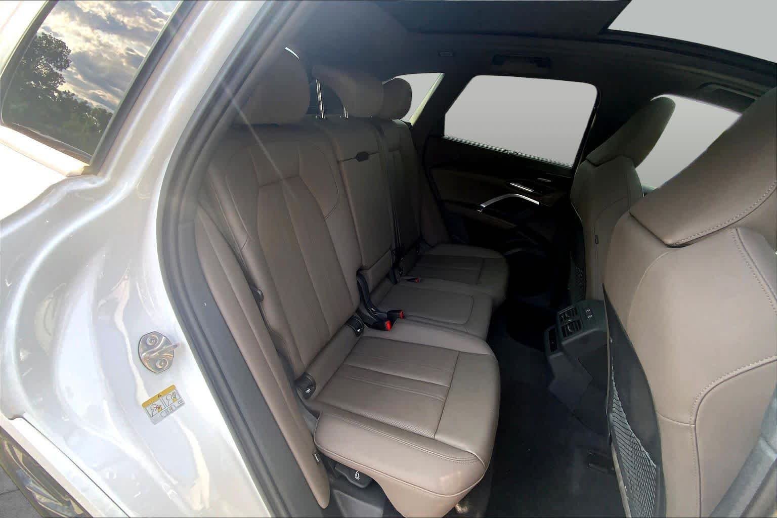Used 2025 Arkona White Audi Premium Plus image 20