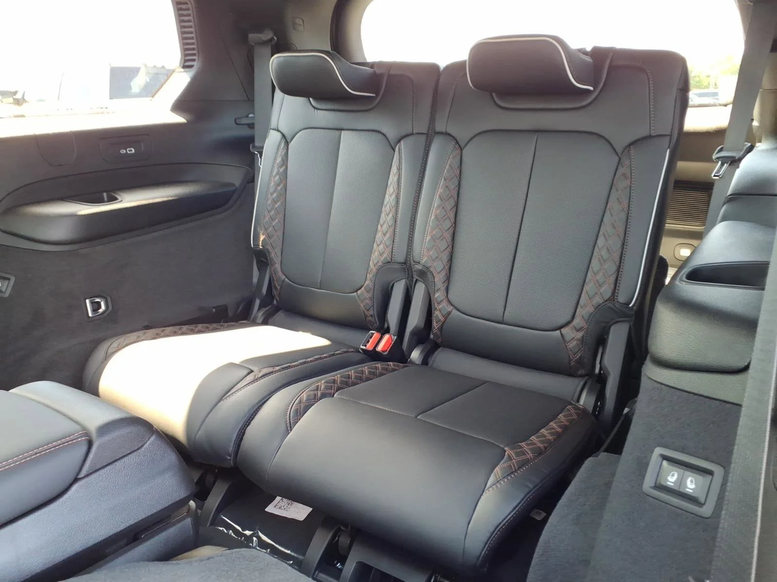 New 2026 Silver Zynith Exterior Paint Jeep Summit image 17