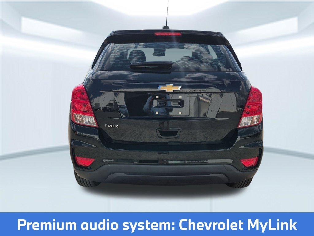 Used 2020 Black Chevrolet LS image 5