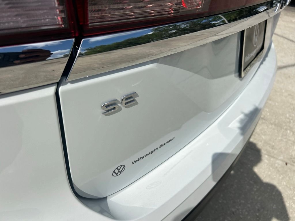 New 2026 White/off-white Volkswagen 2.0T SE w/Technology image 29