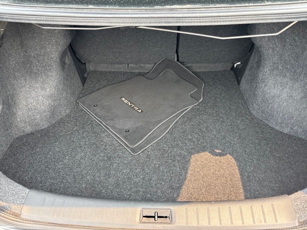 Used 2019 Gray Nissan SV image 13