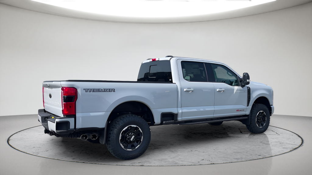 New 2026 Avalanche Ford F-350® XLT image 6