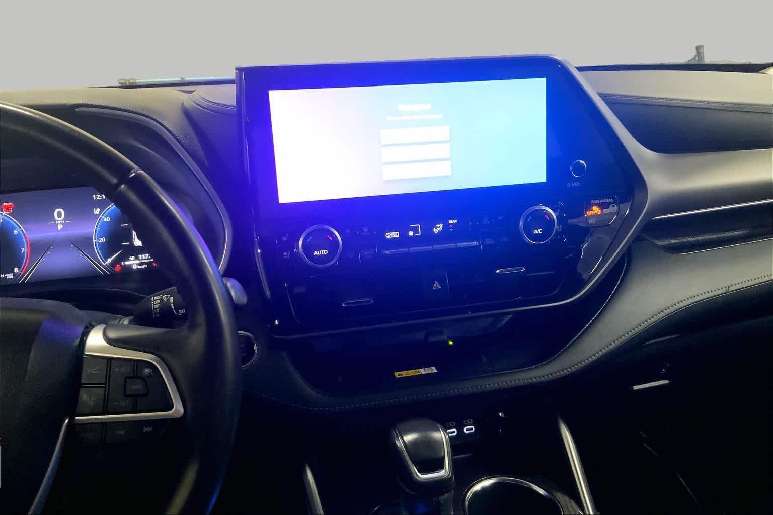 Used 2023 Blueprint Toyota Limited image 7