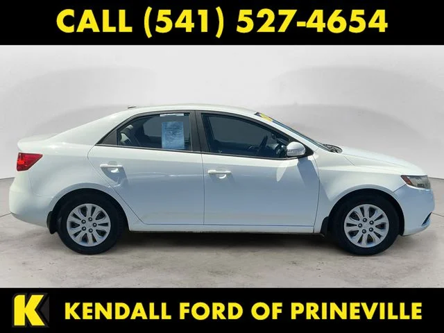 Used 2010 White Kia EX image 6