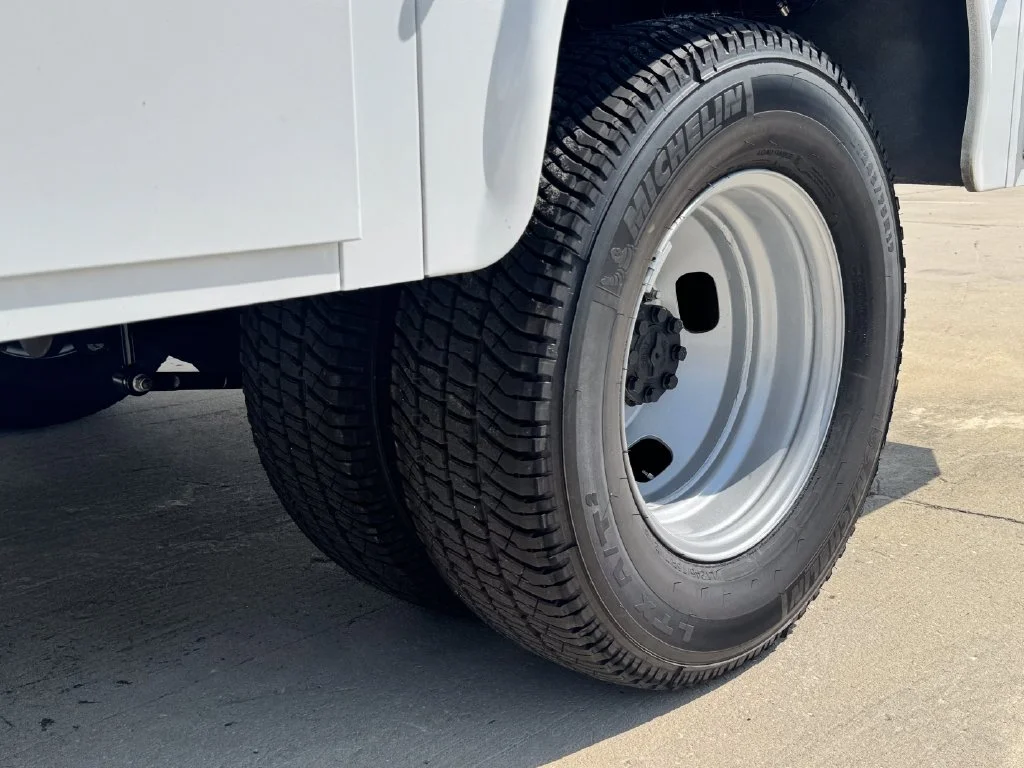 New 2027 White Ford XL image 12