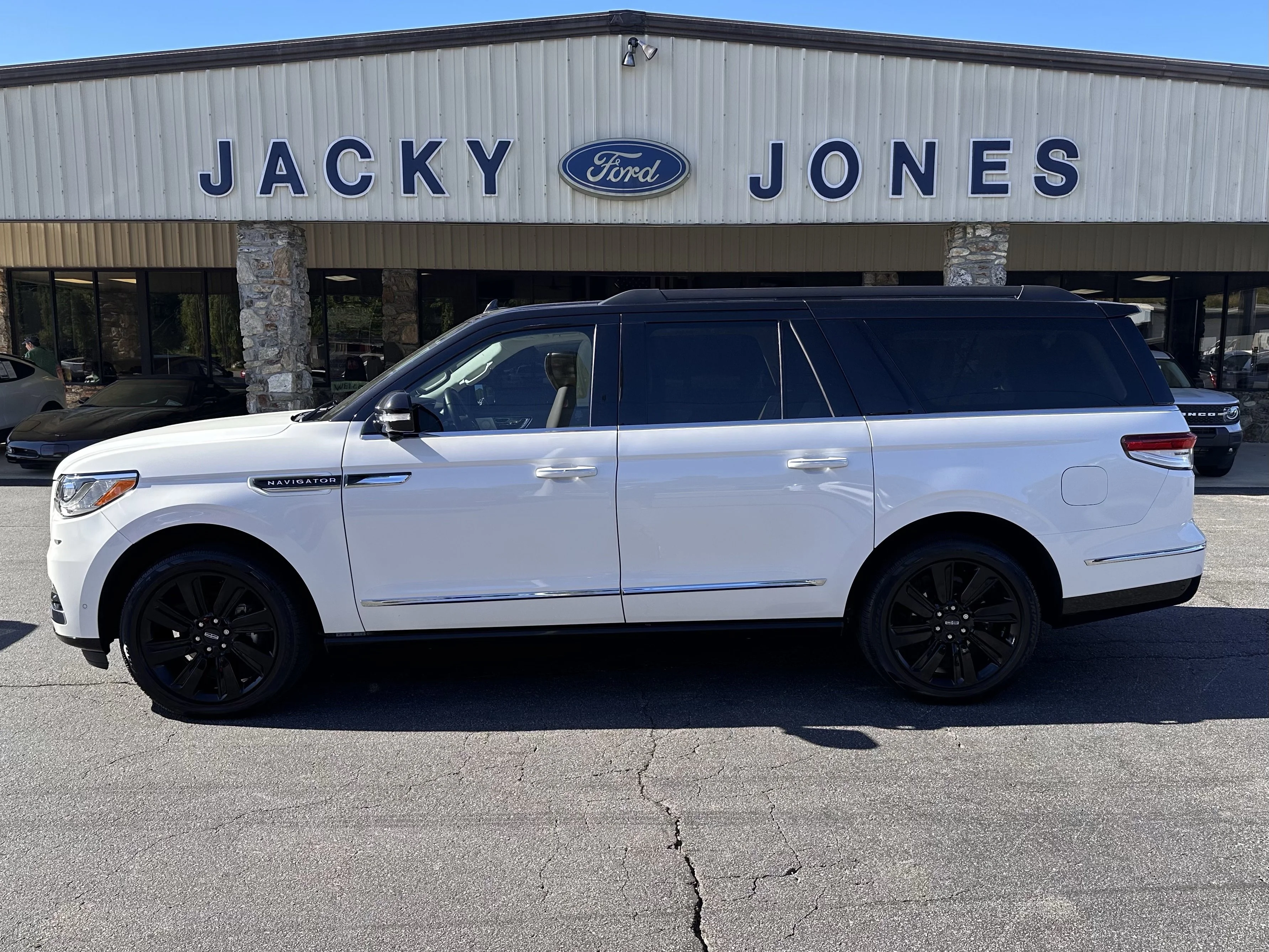 2022 Lincoln Navigator Black Label L 4WD's photo