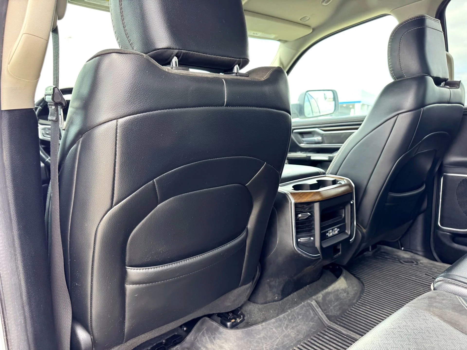 Used 2022 Bright White Clearcoat Ram Laramie image 18