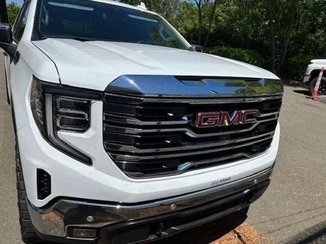 Used 2024 Summit White GMC SLT image 5