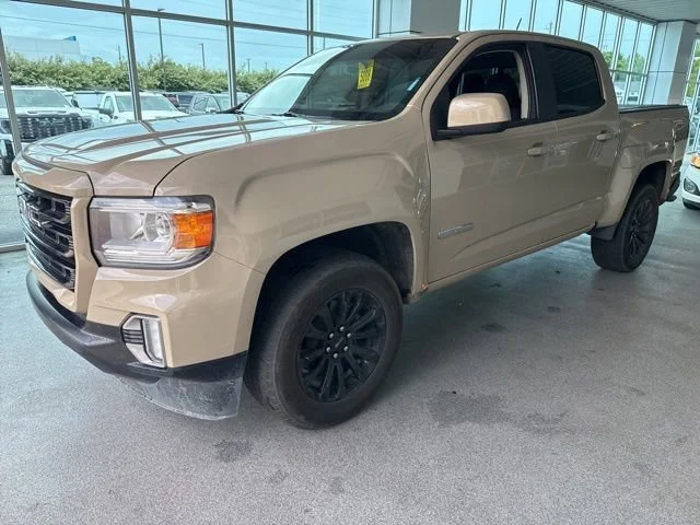 Used 2022 Desert Sand Metallic GMC Elevation image 4