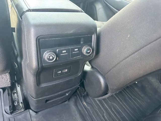 Used 2021 Gray GMC SLE image 18