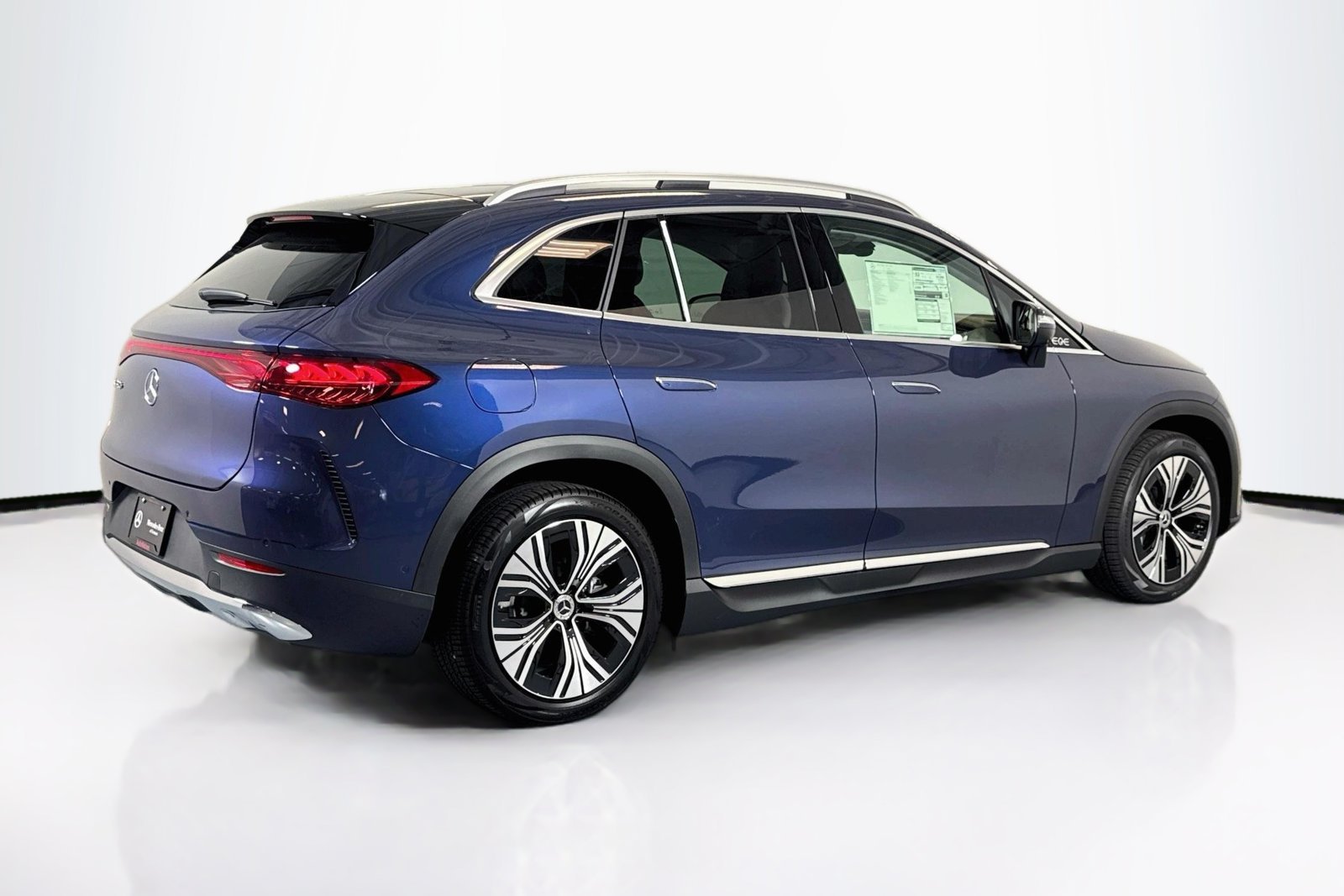 New 2026 Twilight Blue Metallic Mercedes-Benz EQE 320+ image 5