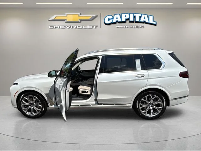 Used 2026 White BMW xDrive40i image 3