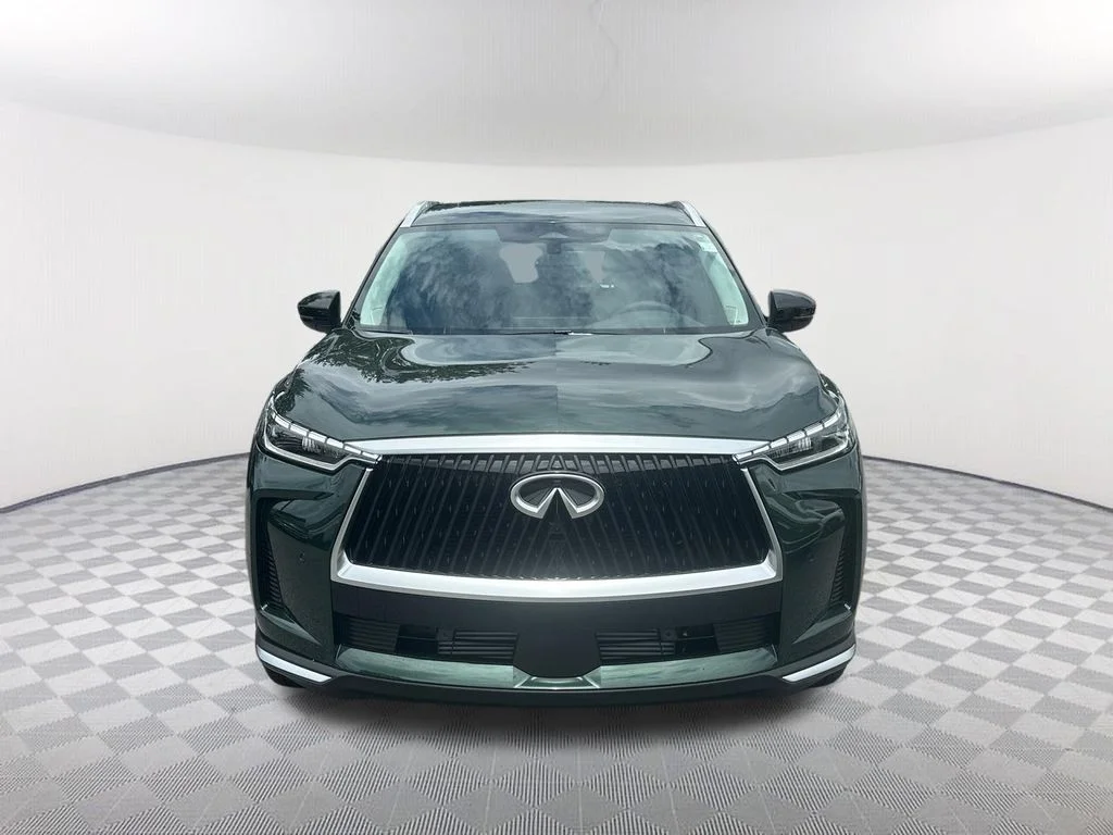 New 2027 DEEP EMERALD INFINITI Luxe FWD image 2