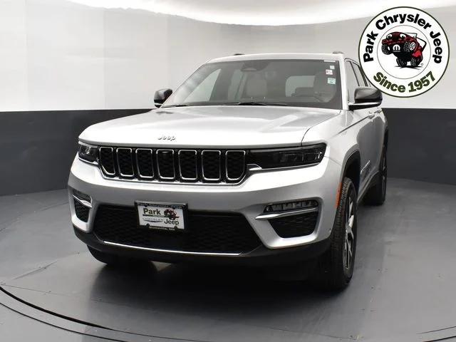 Used 2024 Jeep Grand Cherokee Limited with VIN 1C4RJHBG5RC246275 for sale in Burnsville, Minnesota