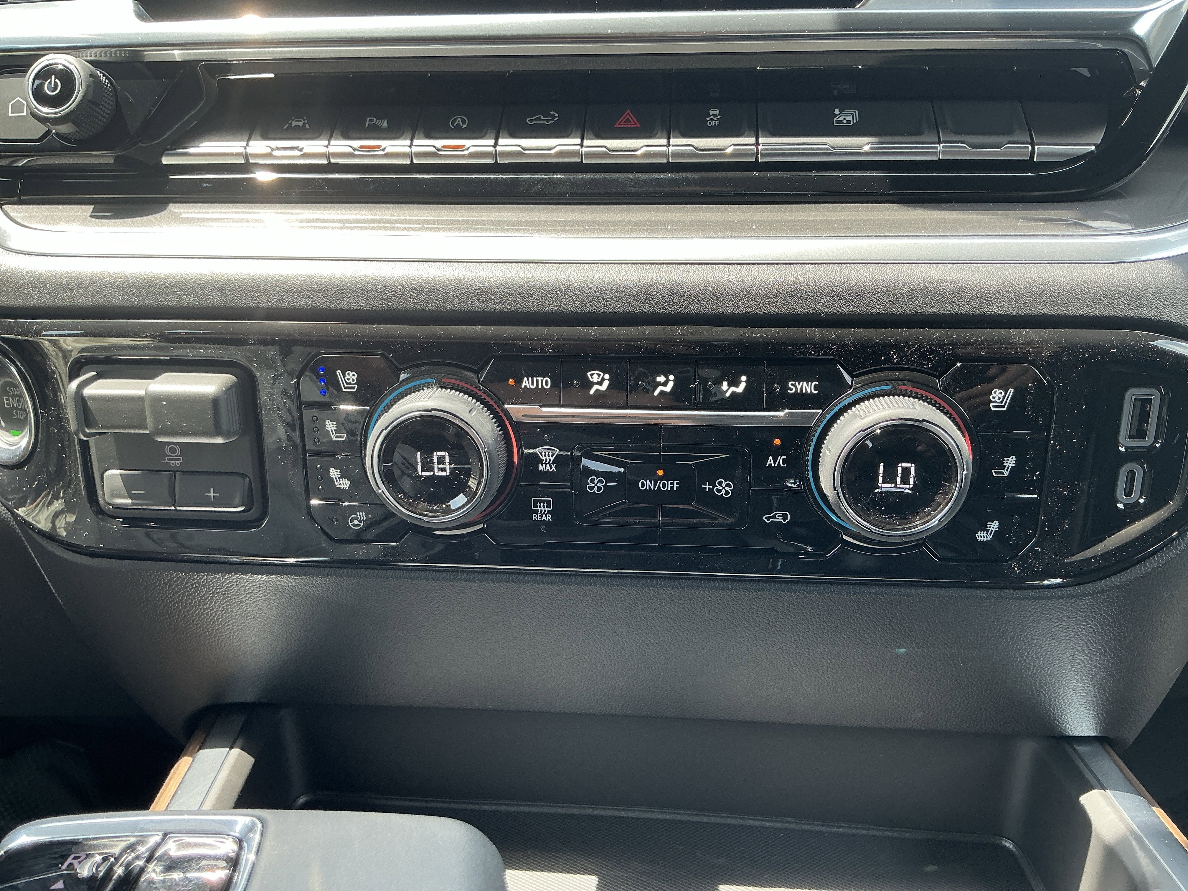 2026 Chevrolet Silverado 1500 High Country - Photo 23