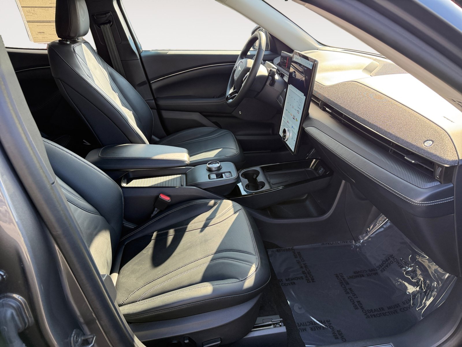 Used 2023 Gray Metallic Ford Premium image 19