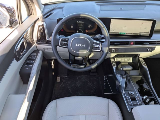 2025 Kia Sorento S - Photo 15