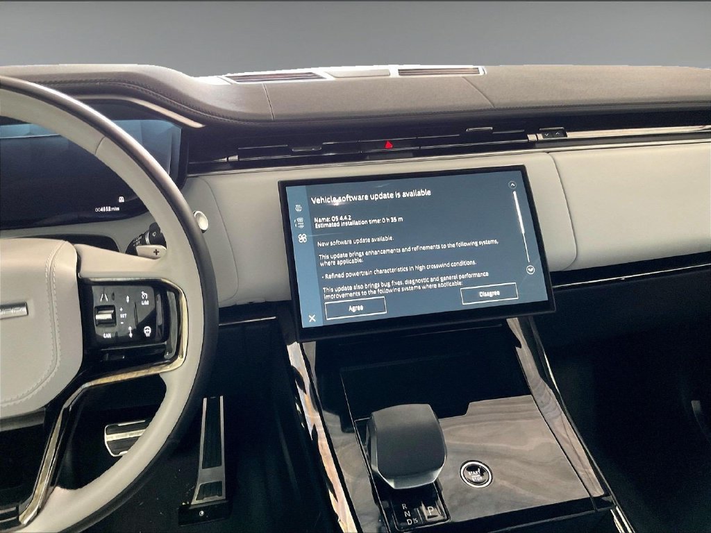 Used 2025 Gray Land Rover Dynamic SE image 16