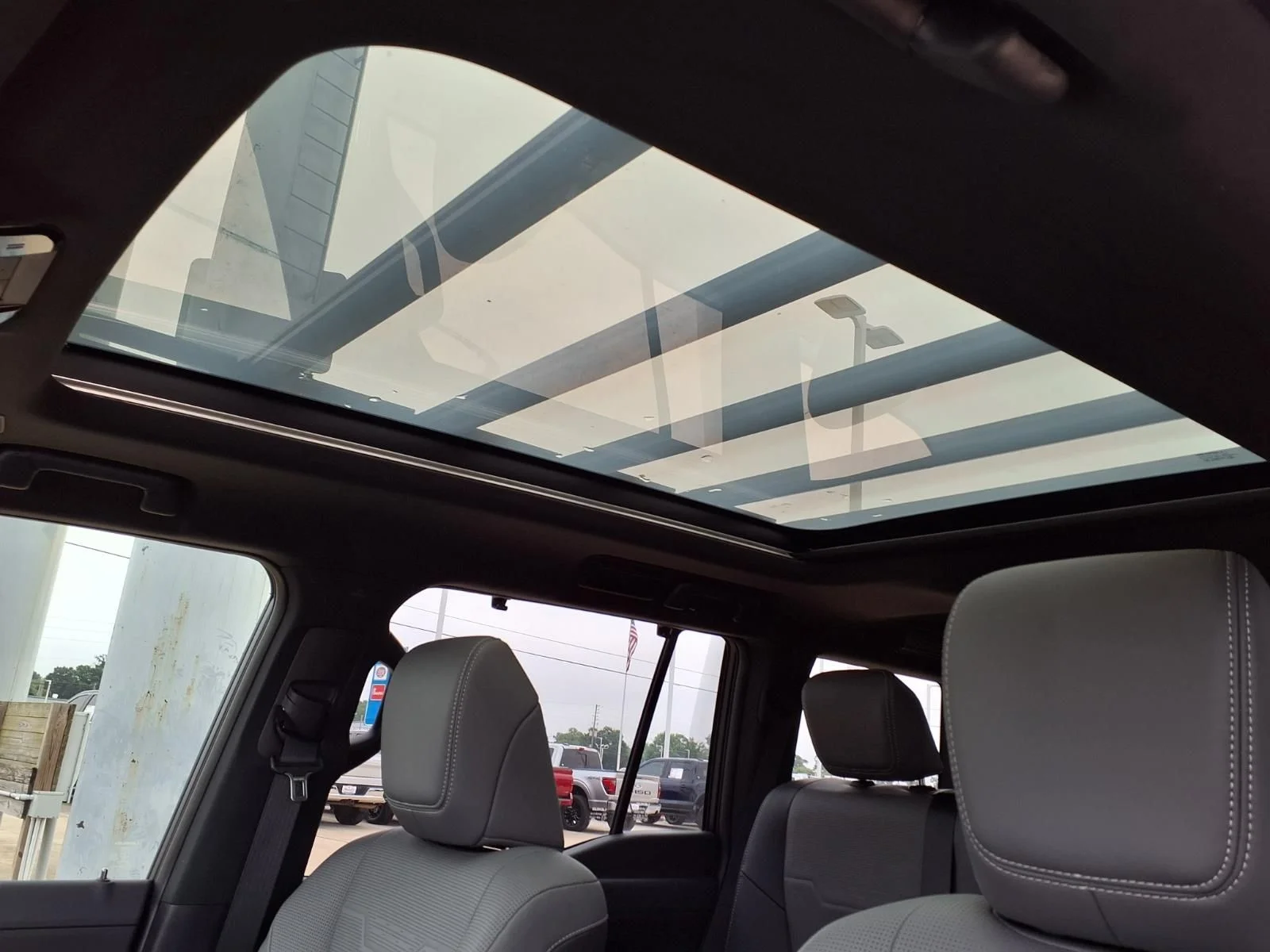 Used 2025 Silver Lexus 550 Luxury+ image 14