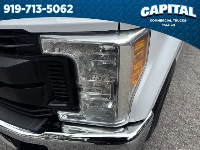 Used 2017 White Ford XL image 13