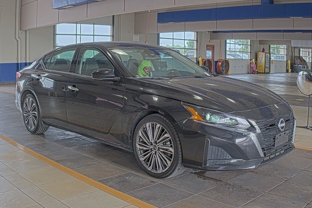 2023 Nissan Altima 2.5 SL's photo