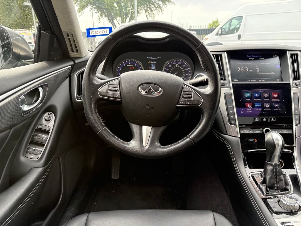 Used 2016 Gray INFINITI 2.0t Premium image 8