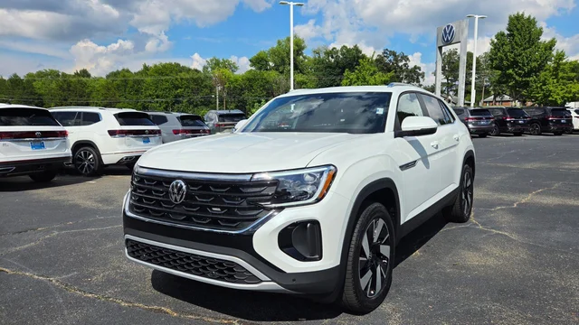 2026 Volkswagen Atlas Cross Sport 2.0T SE w/Technology