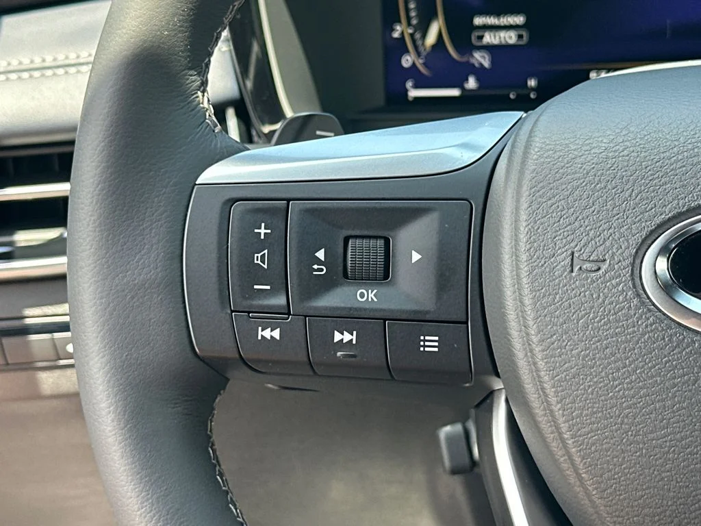 Certified Used 2026 Black INFINITI SPORT image 21