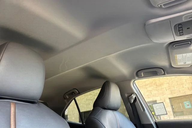 Used 2018 Brown Toyota XLE image 18