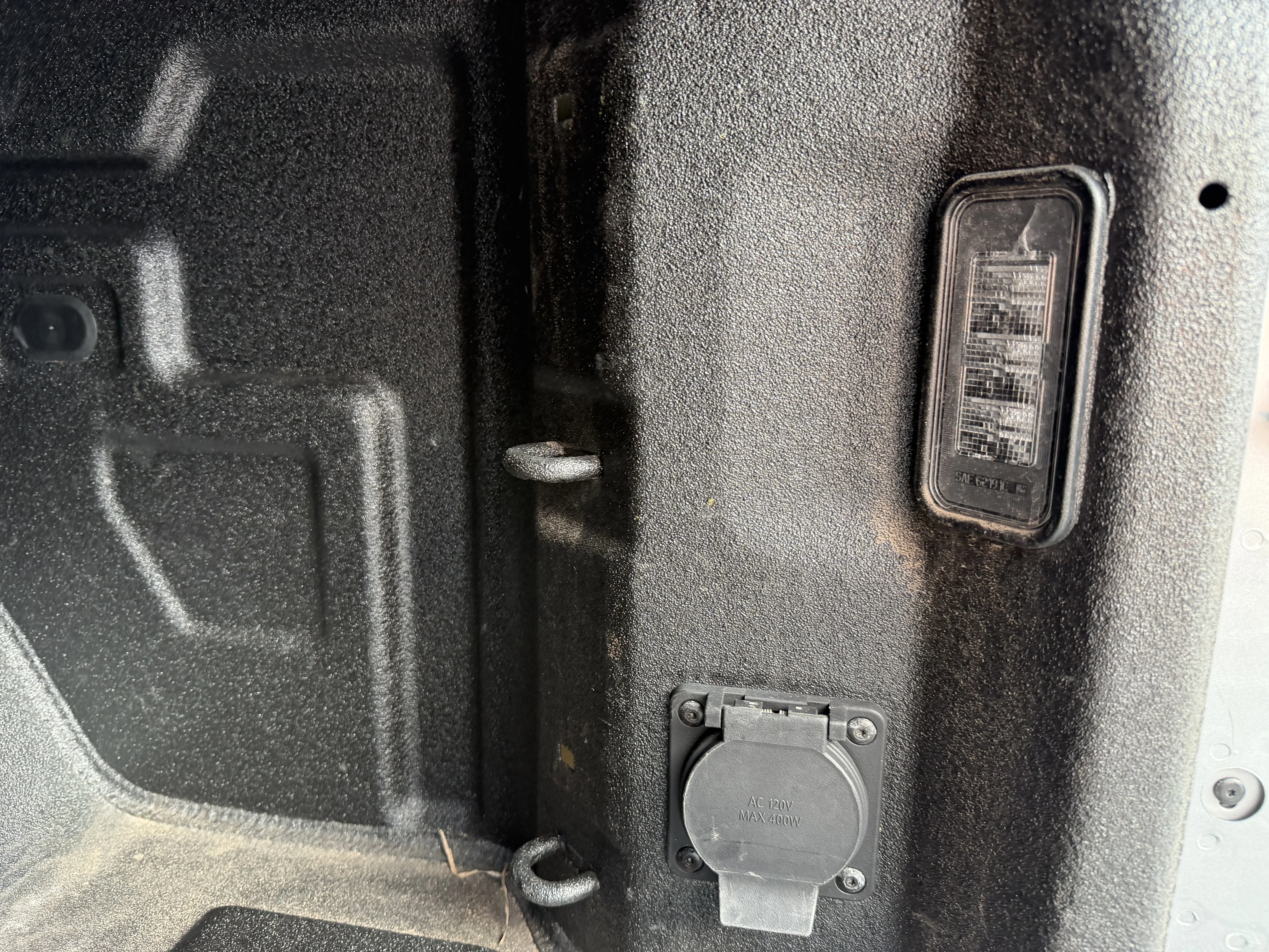Used 2024 Sterling Metallic GMC SLT image 8