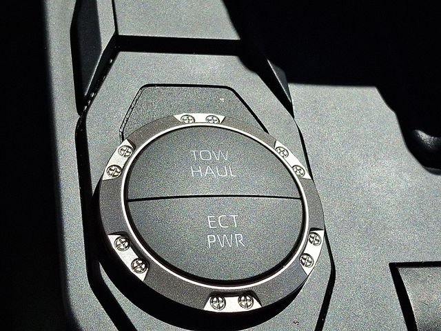 Used 2025 White Toyota SR5 image 28