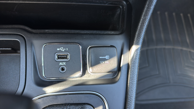 2020 Jeep Cherokee Lux - Photo 29