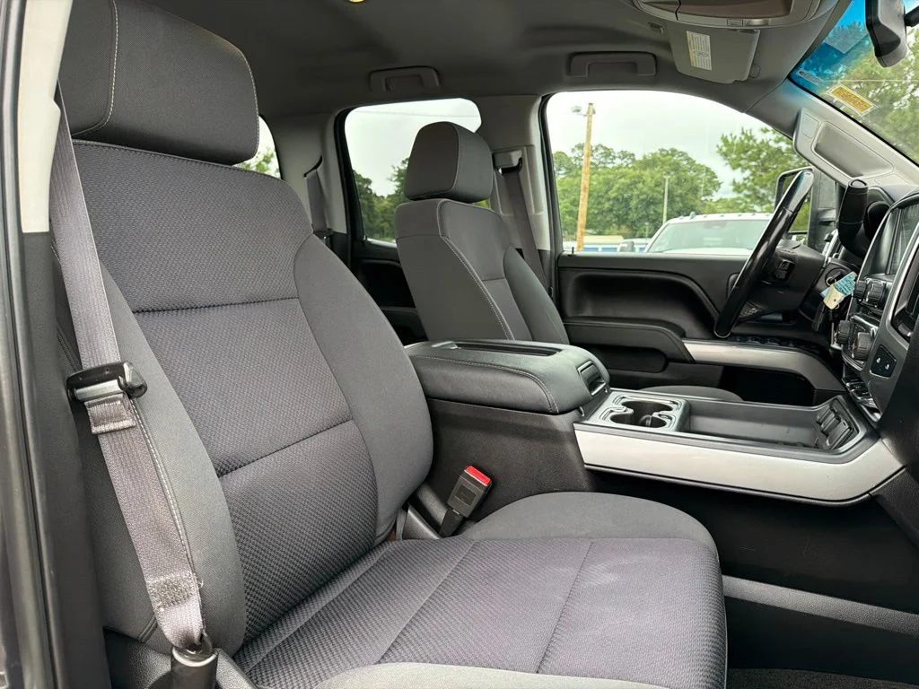 Used 2016 Gray Chevrolet LT image 23