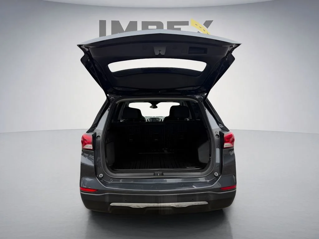 Used 2023 Iron Gray Metallic Chevrolet LT image 27