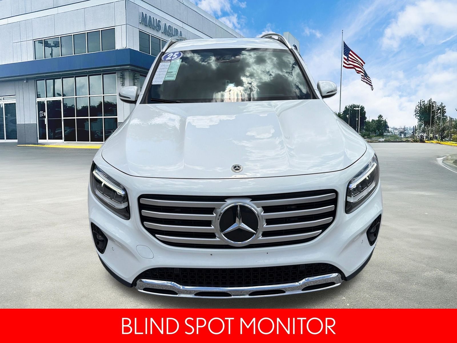 Used 2025 Polar White Mercedes-Benz GLB 250 image 10