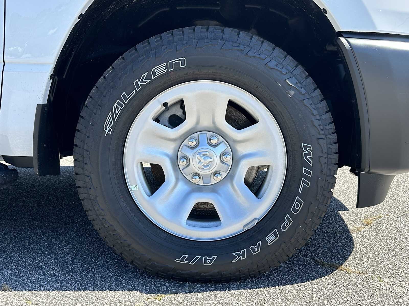 New 2026 Bright White Clear-Coat Exterior Paint RAM Tradesman image 12