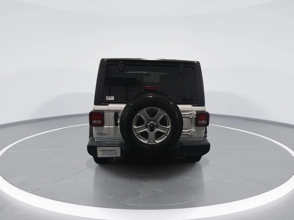 Used 2020 White Jeep Unlimited Sport S image 7