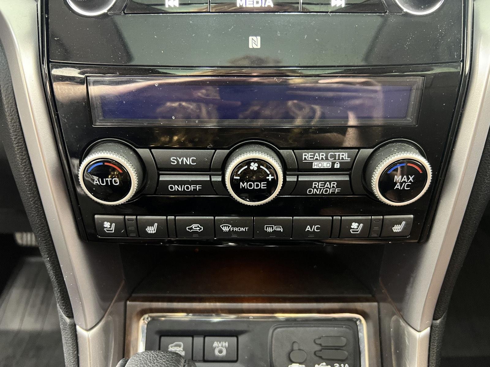 Used 2020 Magnetite Gray Metallic Subaru Touring image 20