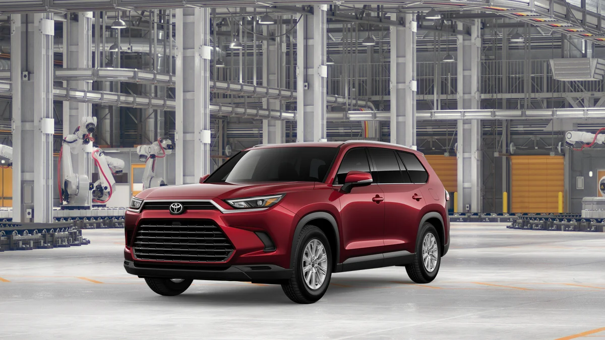 New 2026 Ruby Flare Pearl Toyota XLE image 13